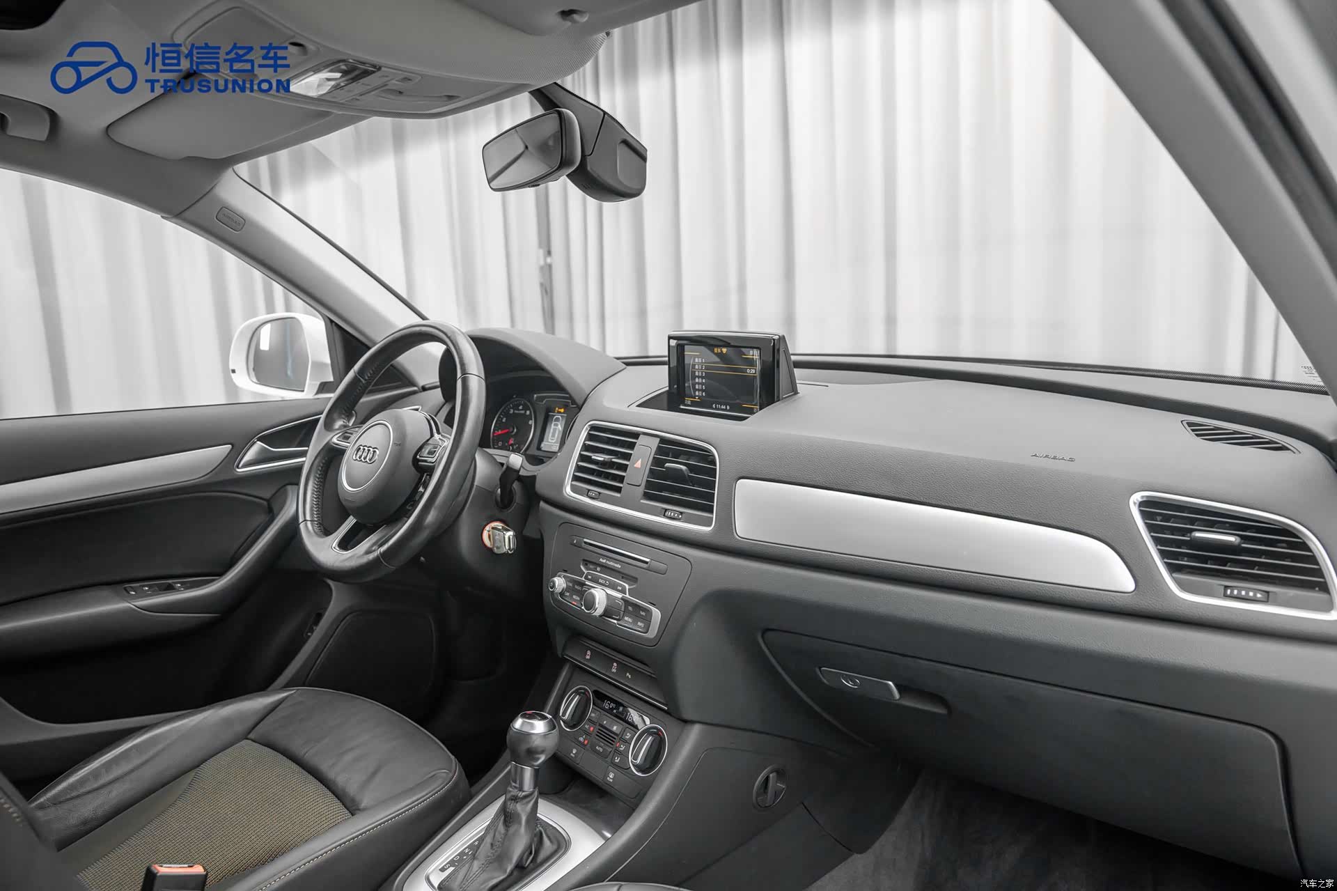 Audi Q3, 2016 13