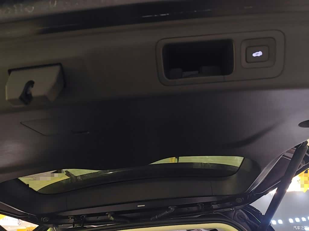 Trumpchi E8, 2023 19