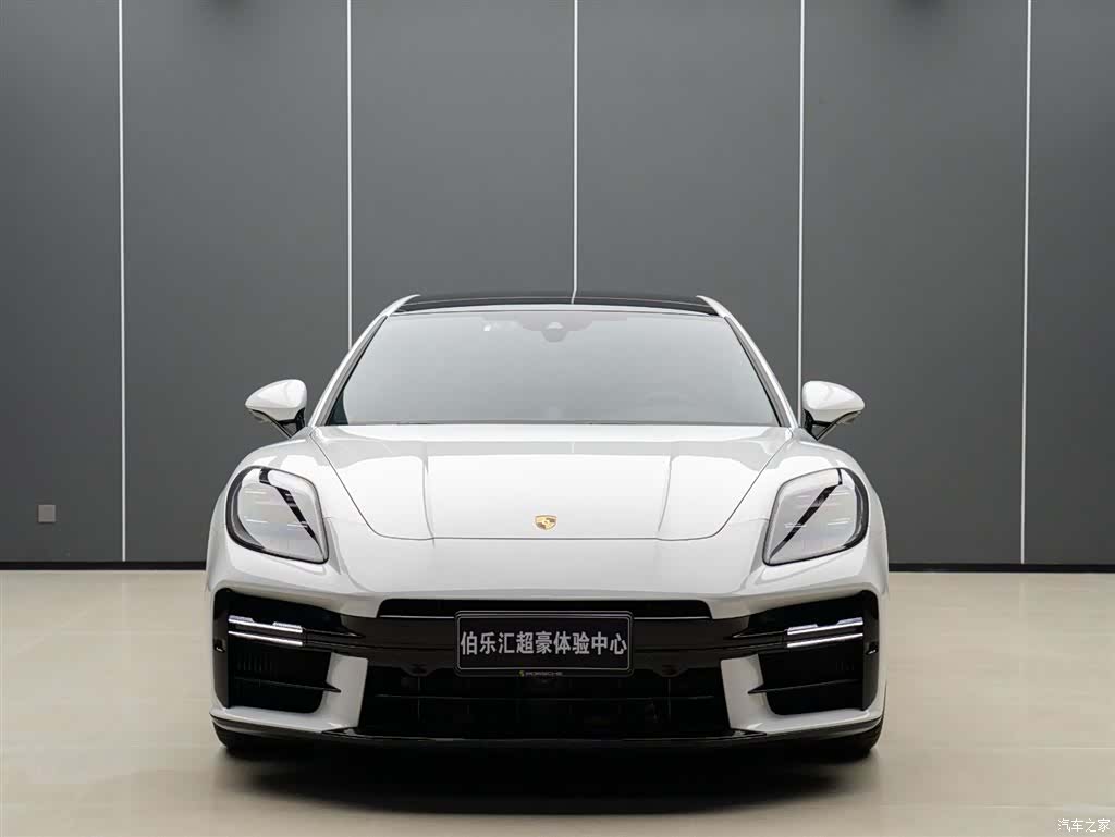 Porsche Panamera, 2025 4