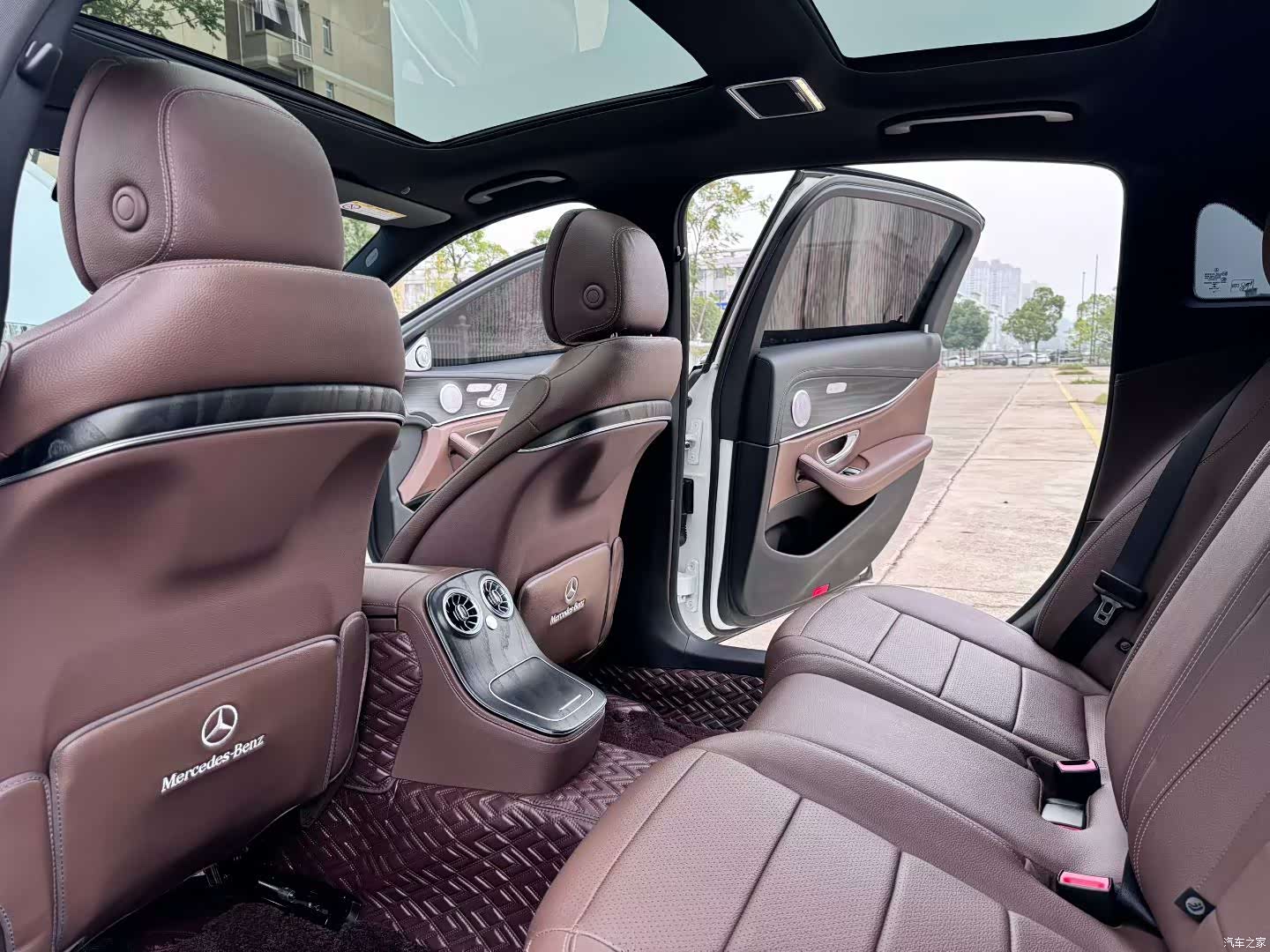 Mercedes-Benz E-Class, 2021 6