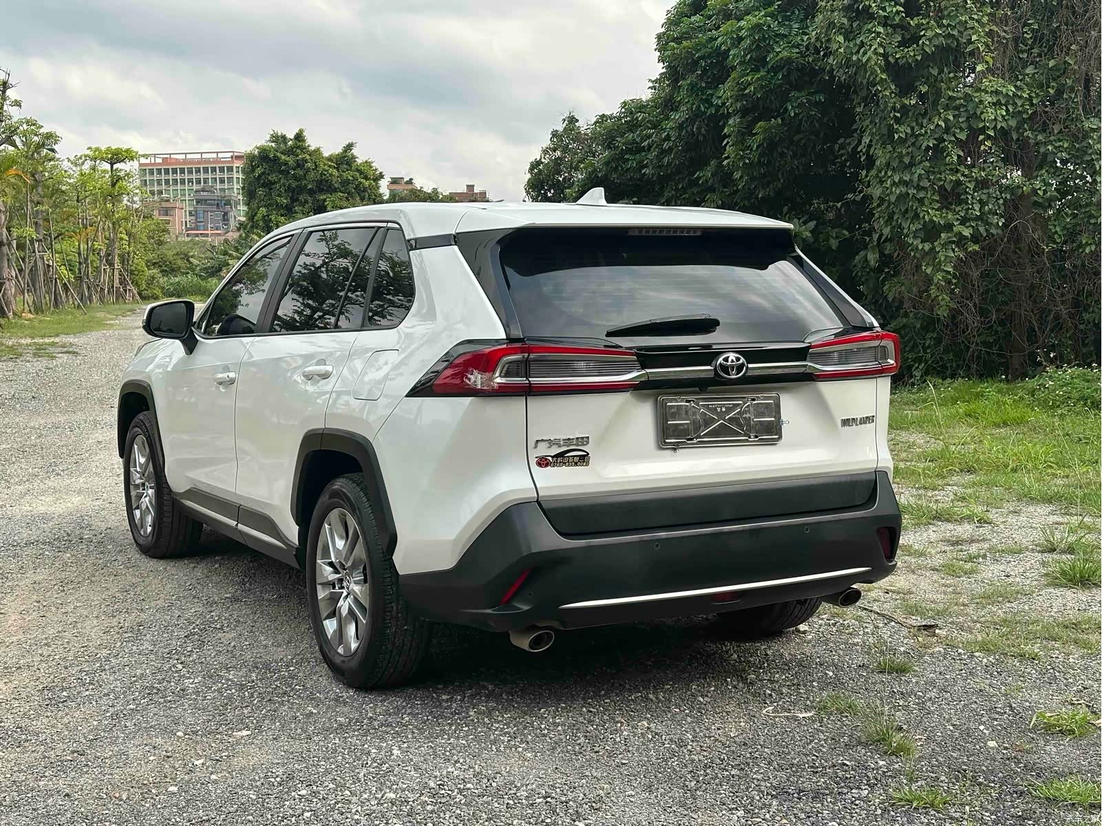 Toyota Wildlander, 2022 все фото