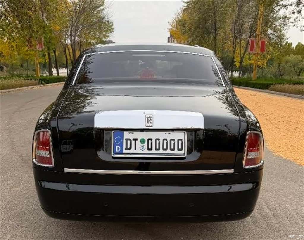 Rolls-Royce Phantom, 2011 все фото