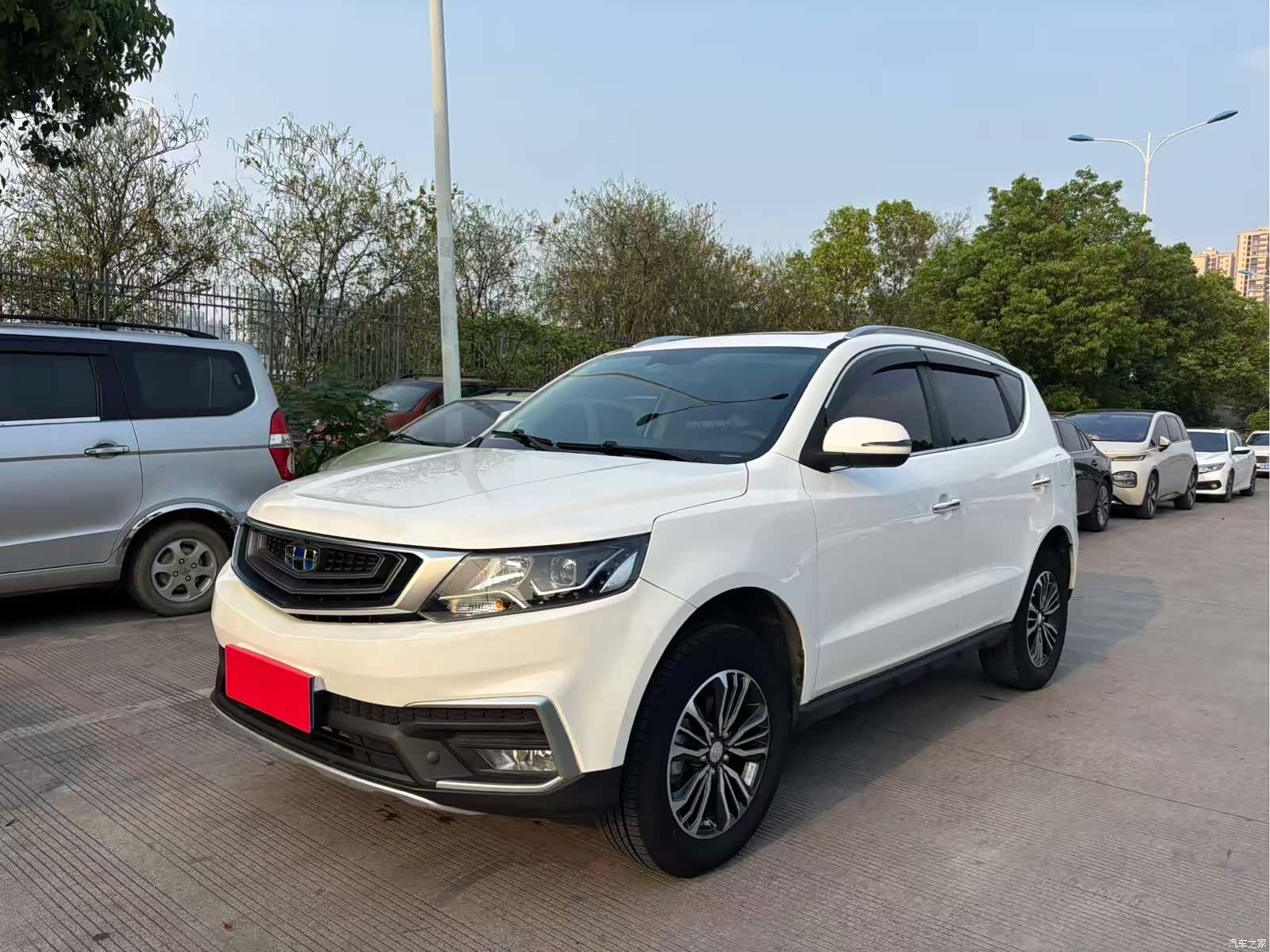 Geely X6, 2019 3