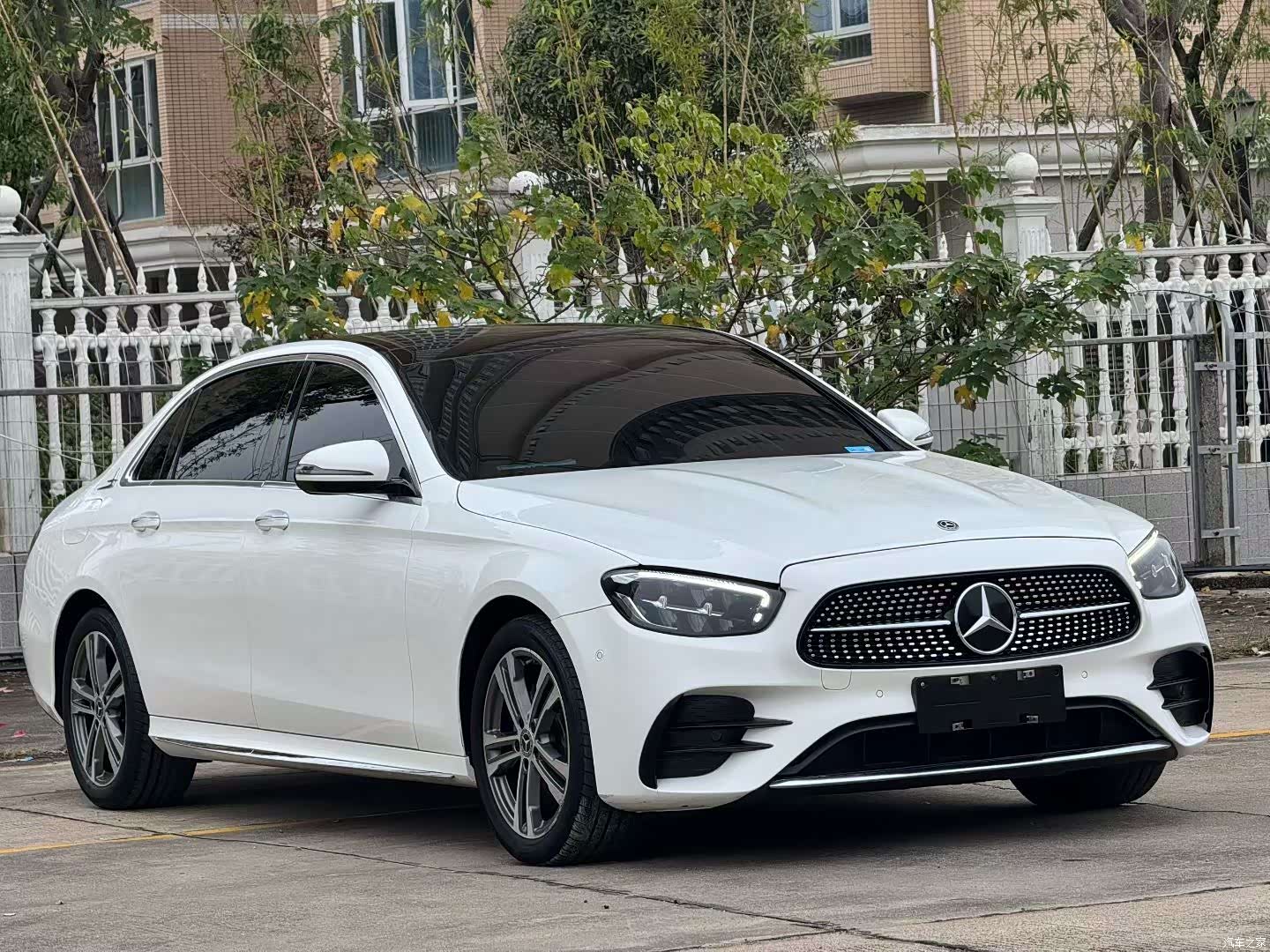 Mercedes-Benz E-Class, 2021 3