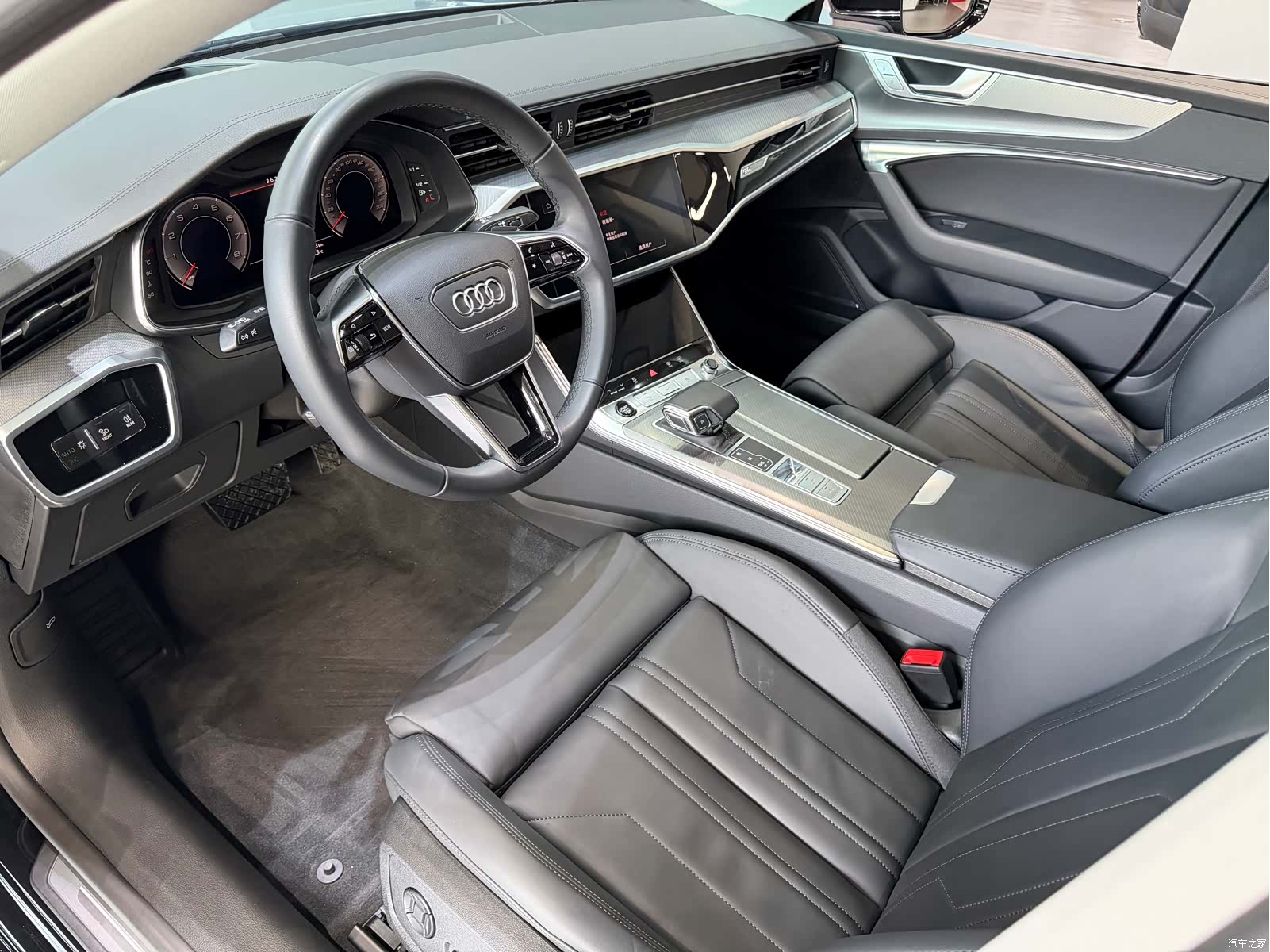 Audi A7, 2023 все фото