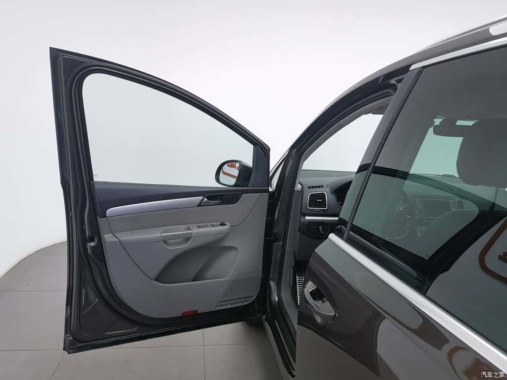 Volkswagen Xia, 2016 8