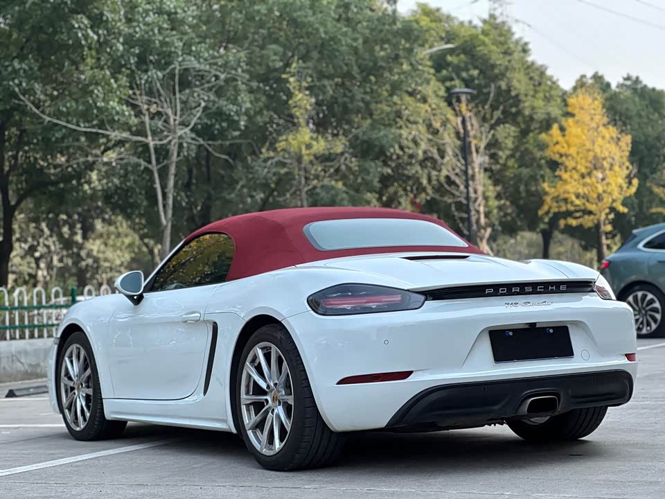 Porsche 718
