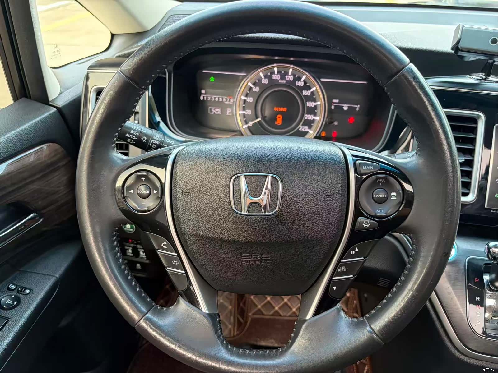 Honda Elysion, 2018 8