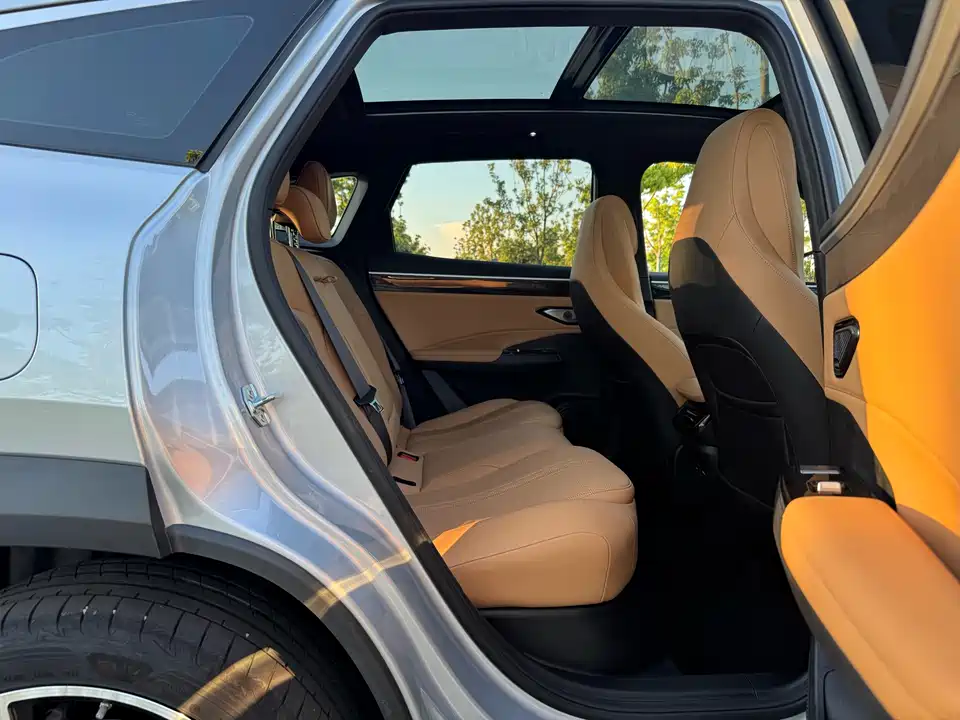 Geely Galaxy Galaxy L7