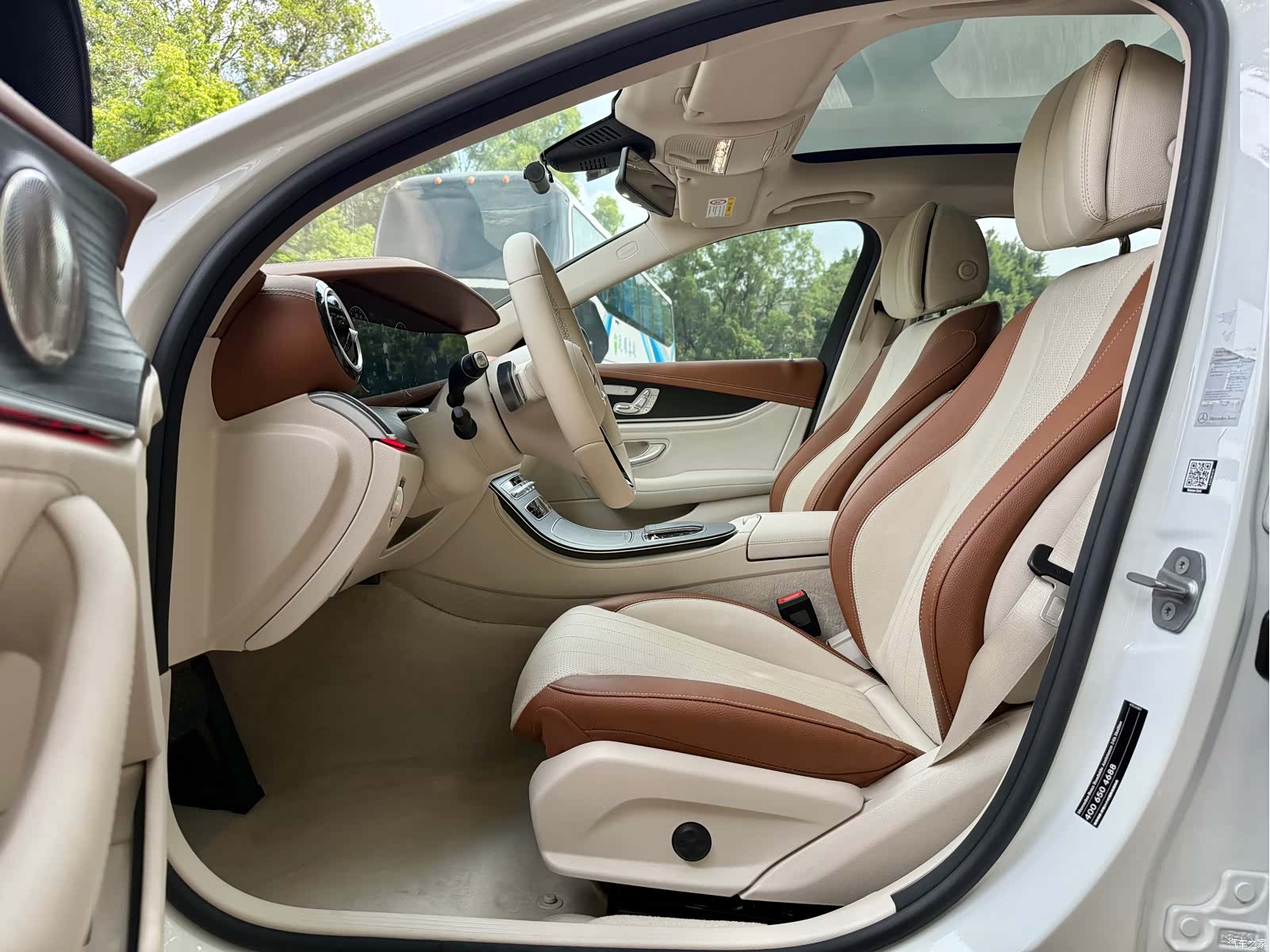 Mercedes-Benz E-Class, 2023 все фото
