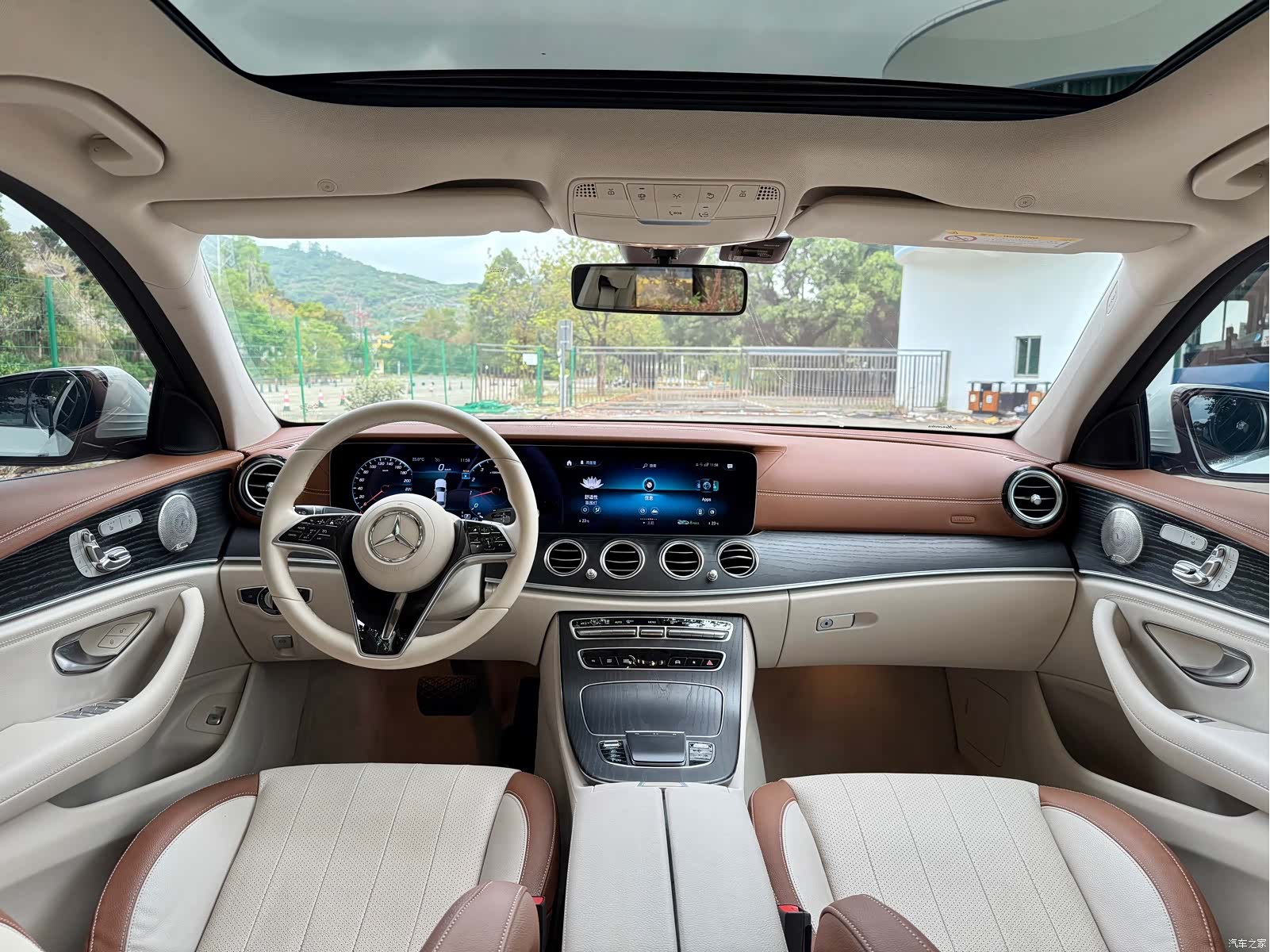 Mercedes-Benz E-Class, 2023 8