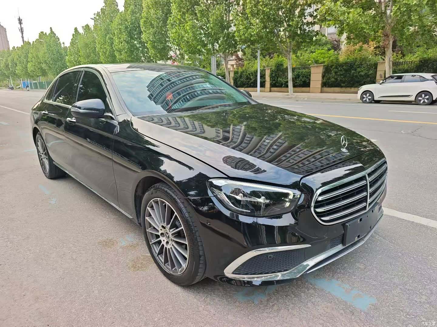 Mercedes-Benz E-Class, 2022 3