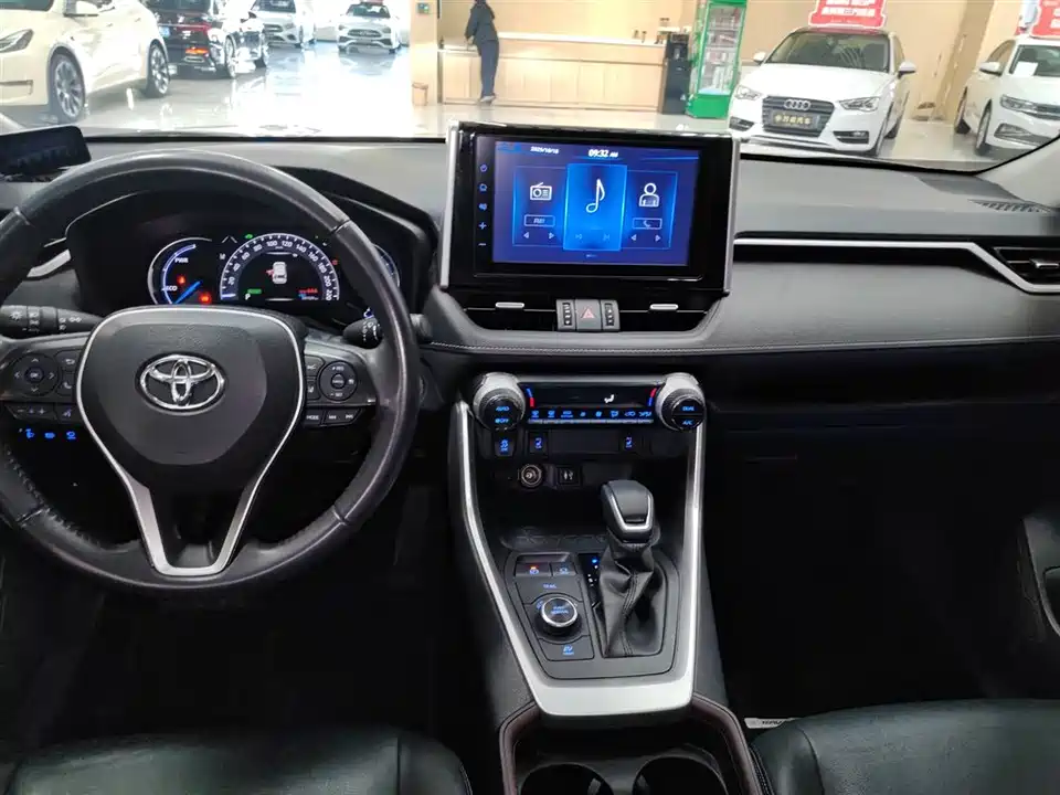 Toyota RAV4 Rongfang