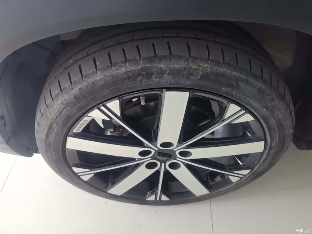 Geely Icon, 2023 23