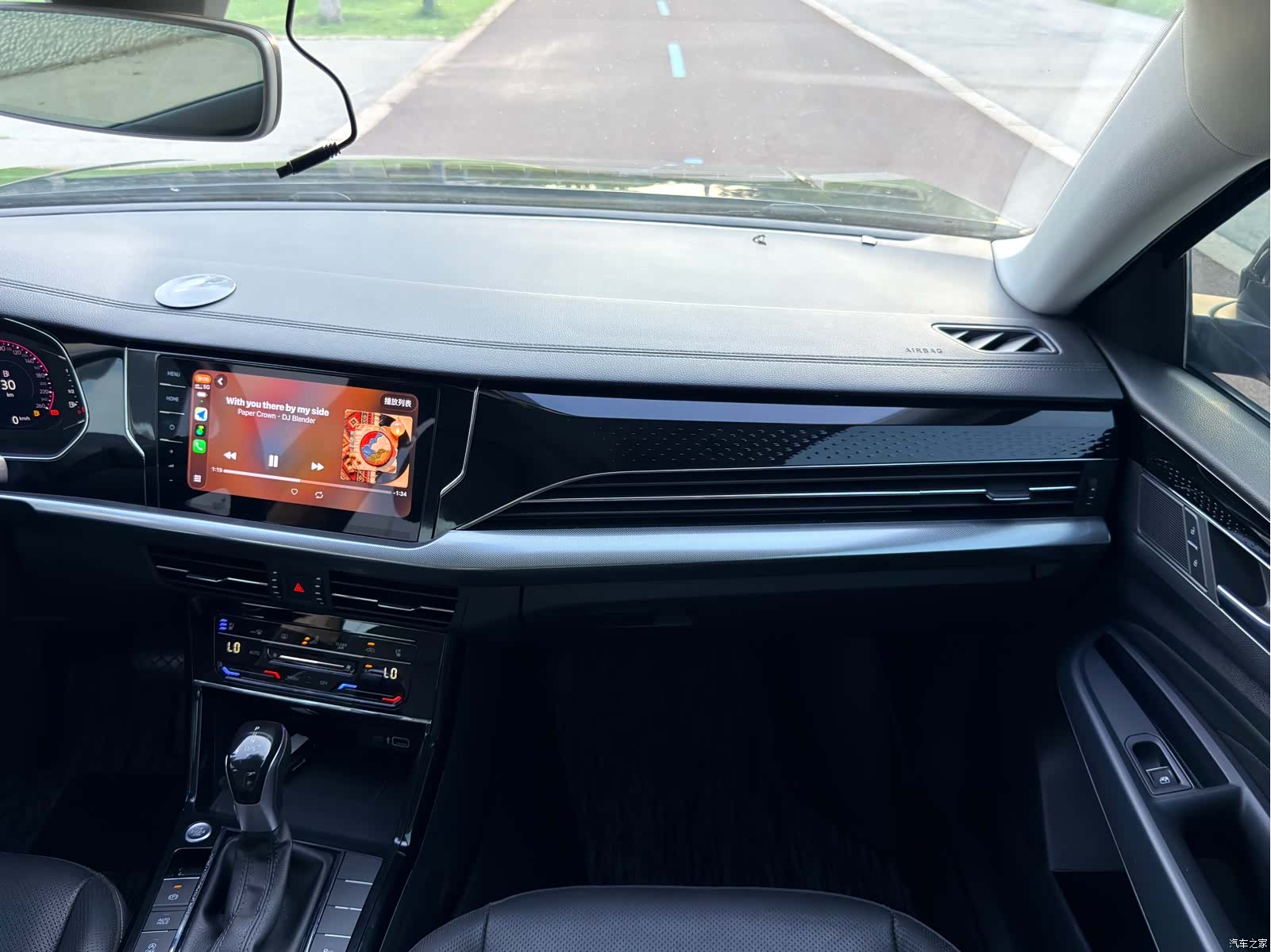 Volkswagen Passat, 2022 14