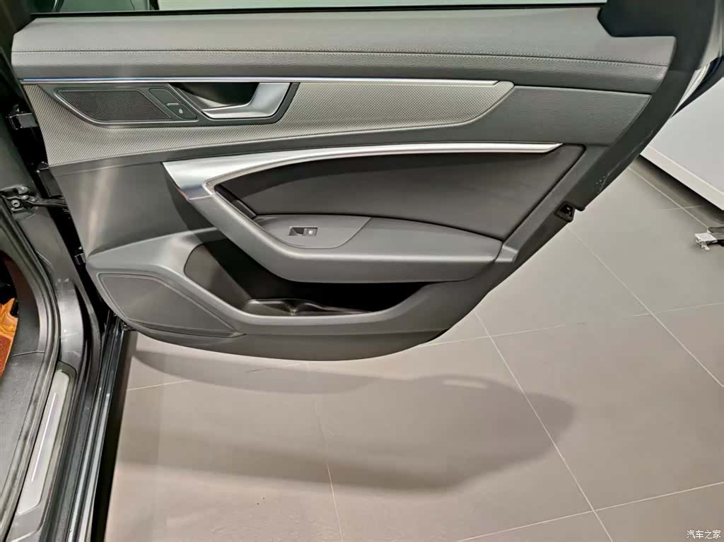 Audi A6L, 2021 21