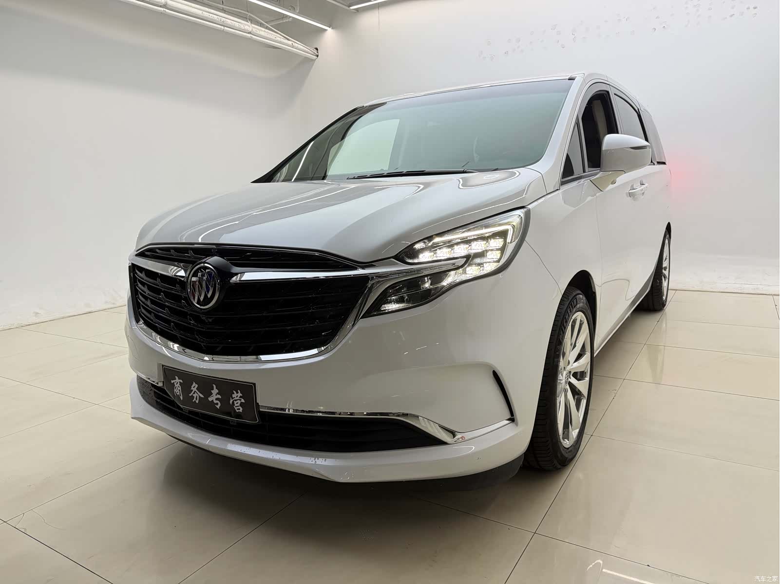 Buick GL8, 2022 1