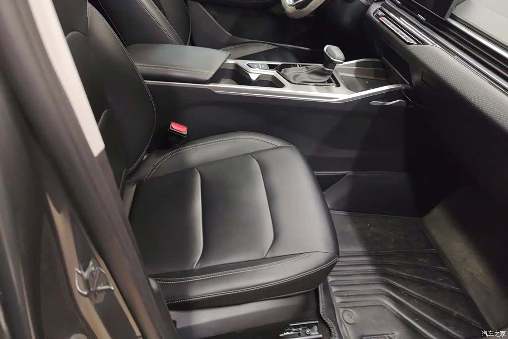 Geely Emgrand, 2024 8