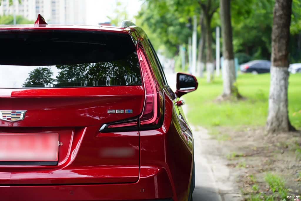 Cadillac XT4, 2022 10