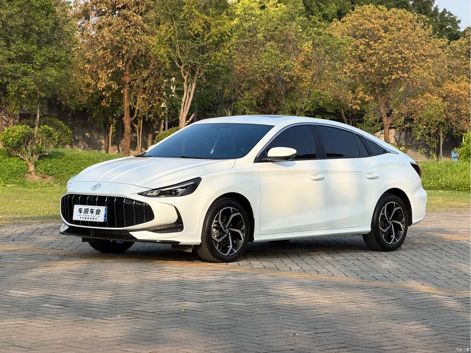 MG MG5, 2025 1