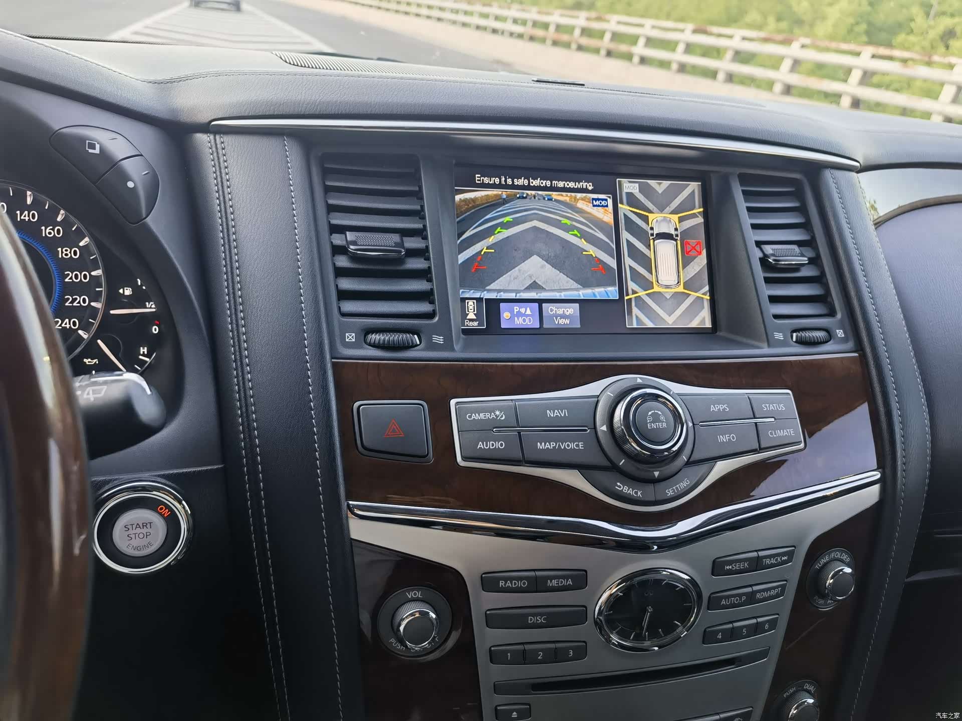Infiniti QX80, 2019 12