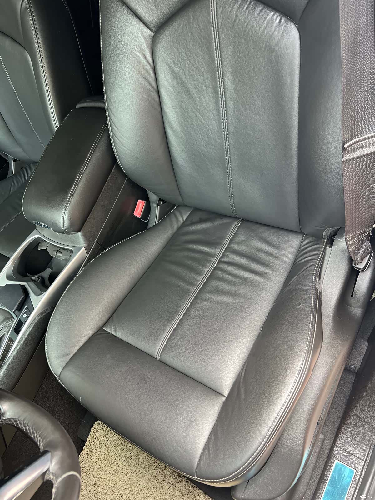 Cadillac SRX, 2015 4