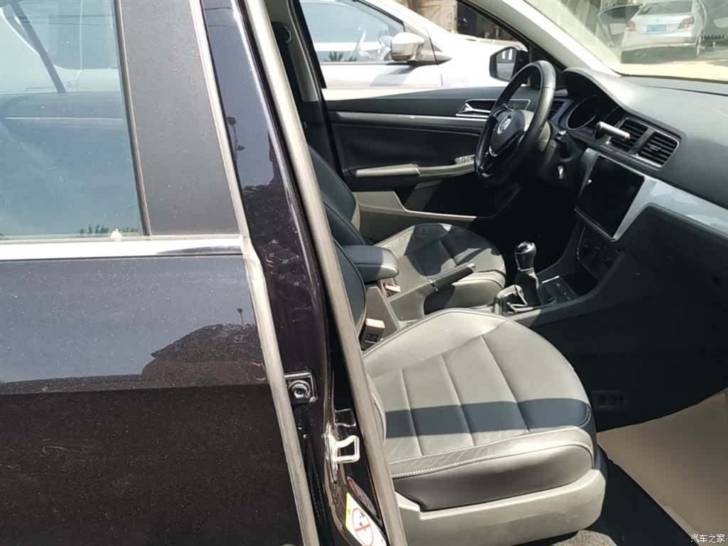 Volkswagen Lavida, 2016 25