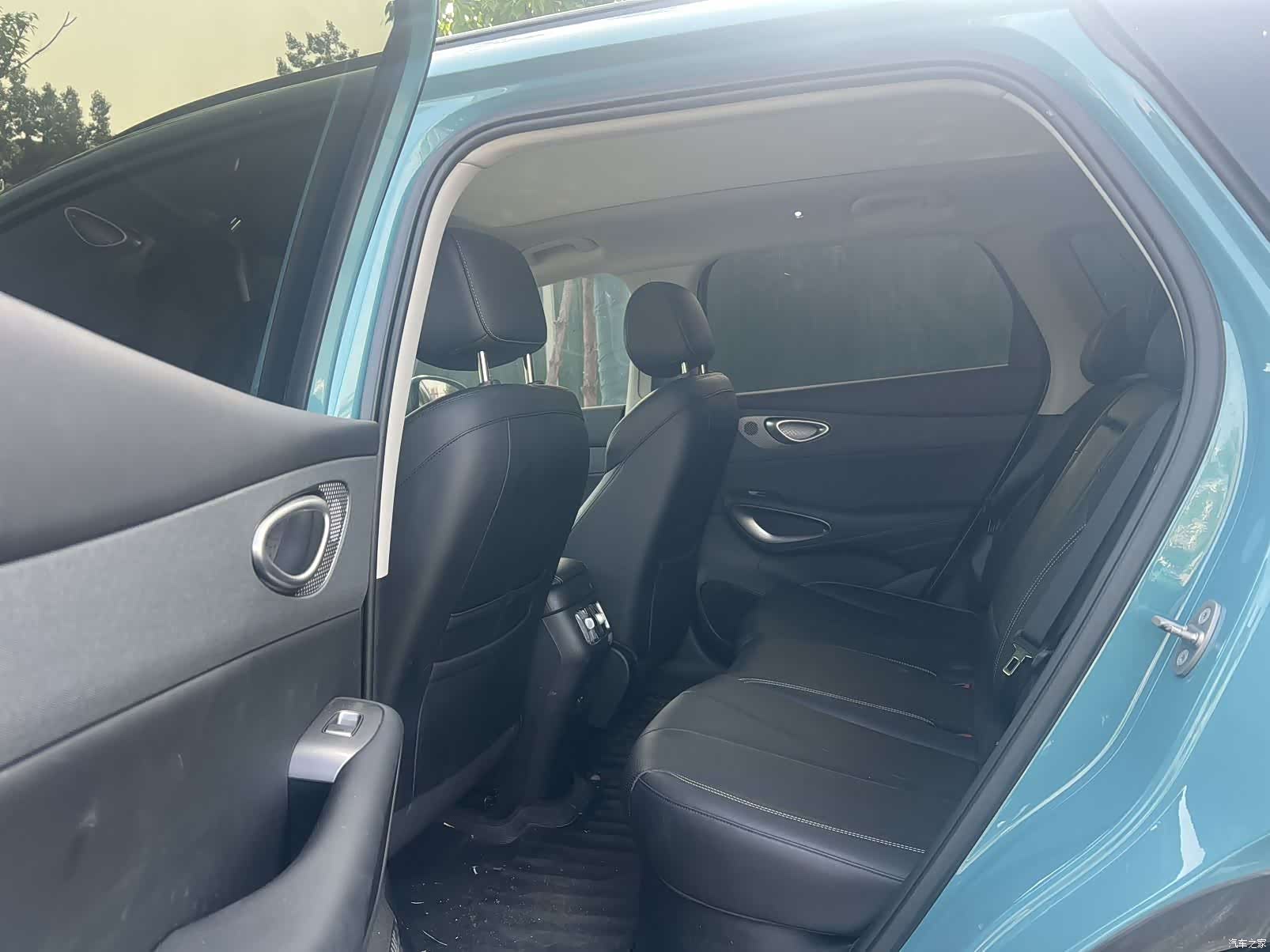 BYD HiAce, 2025 все фото