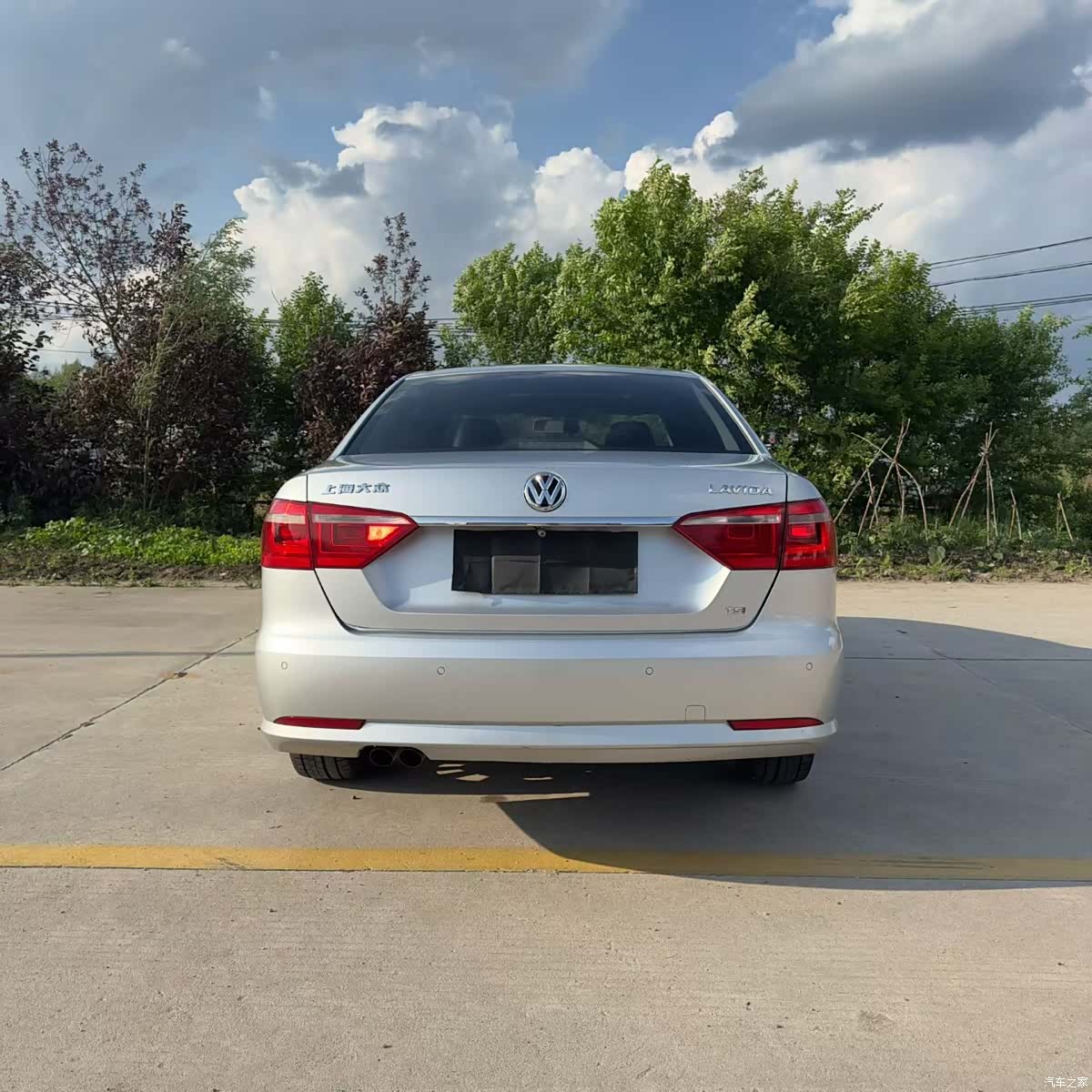 Volkswagen Lavida, 2012 8