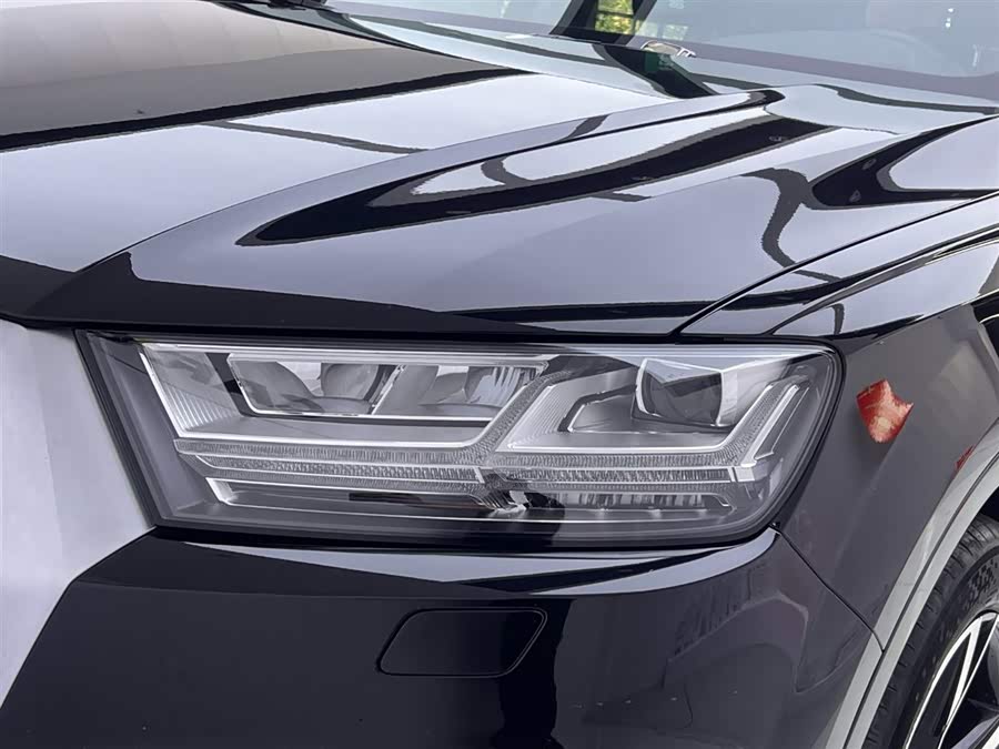 Audi Q7 2019, фото 13