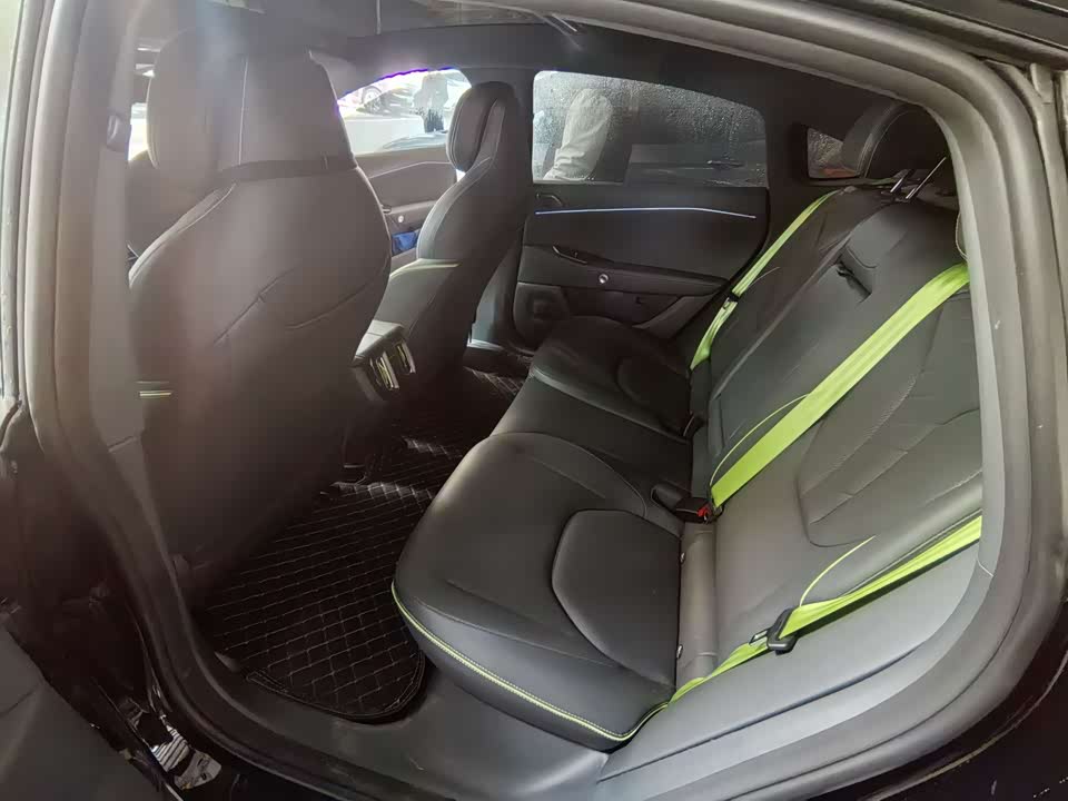 ARCFOX Polar Fox Alpha S5