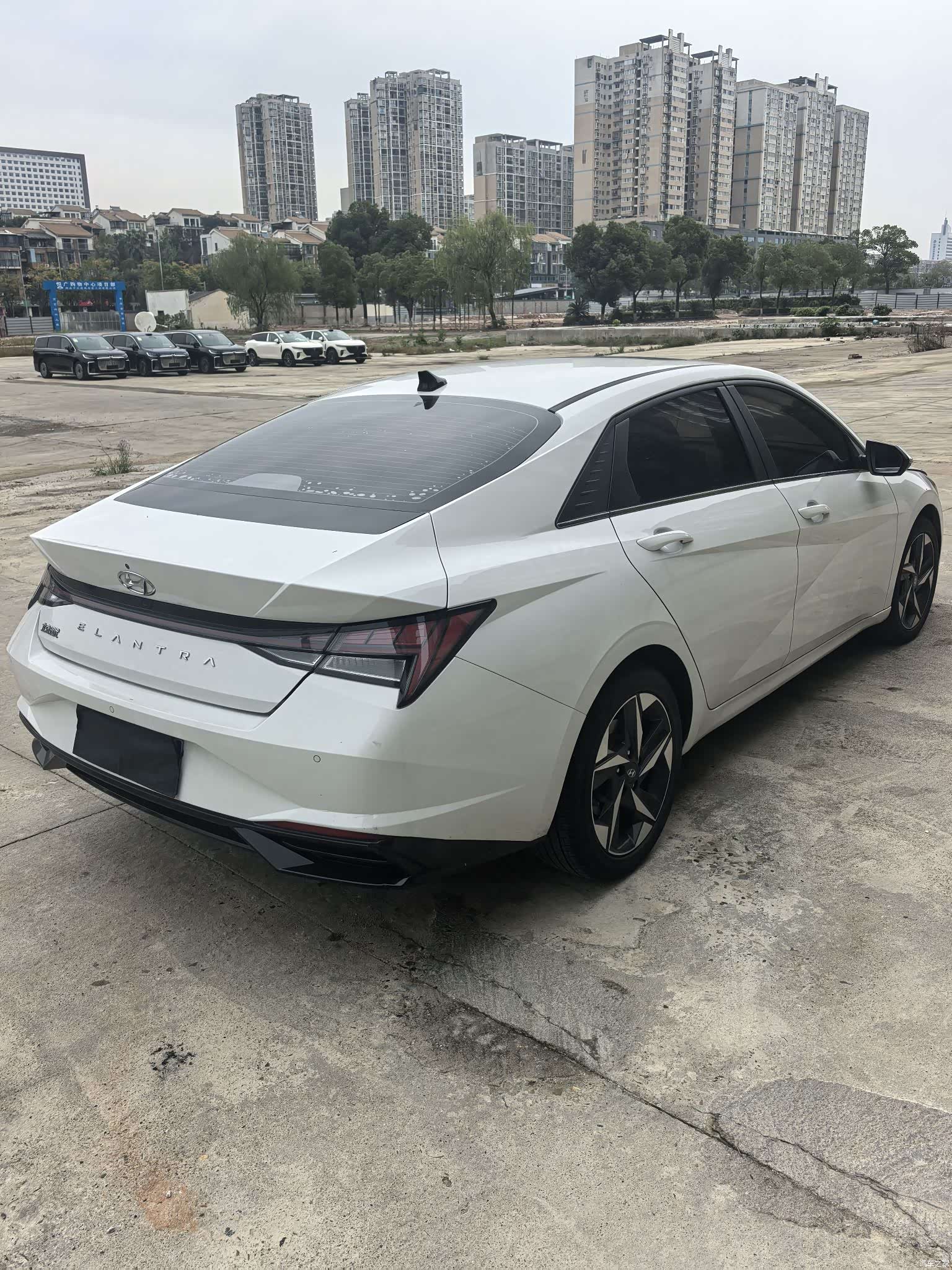 Hyundai Elantra, 2023 9