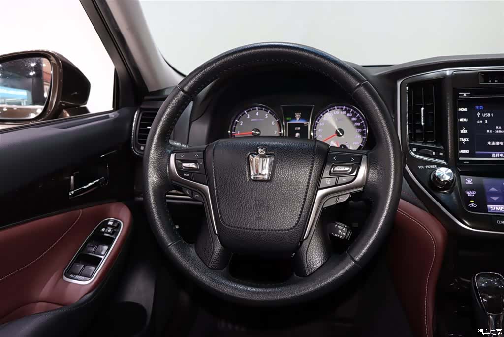 Toyota Crown, 2018 13