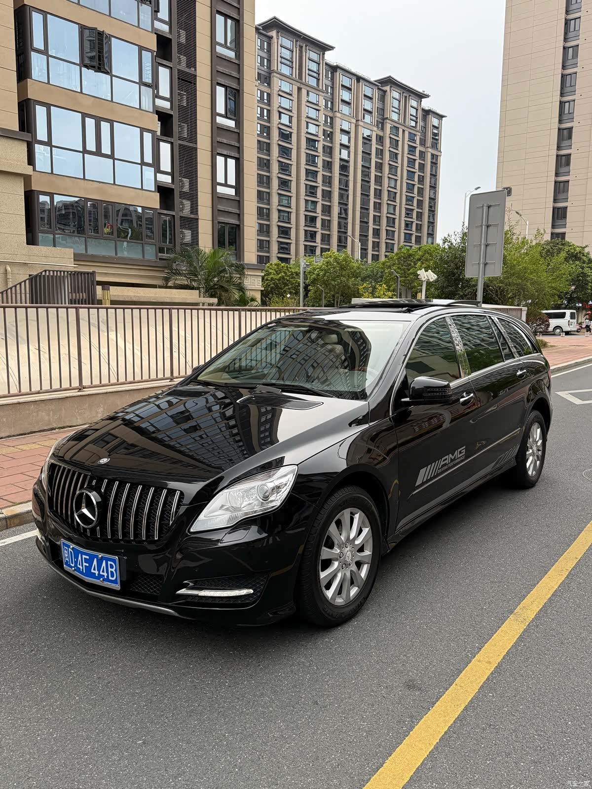 Mercedes-Benz R-Class, 2012 1