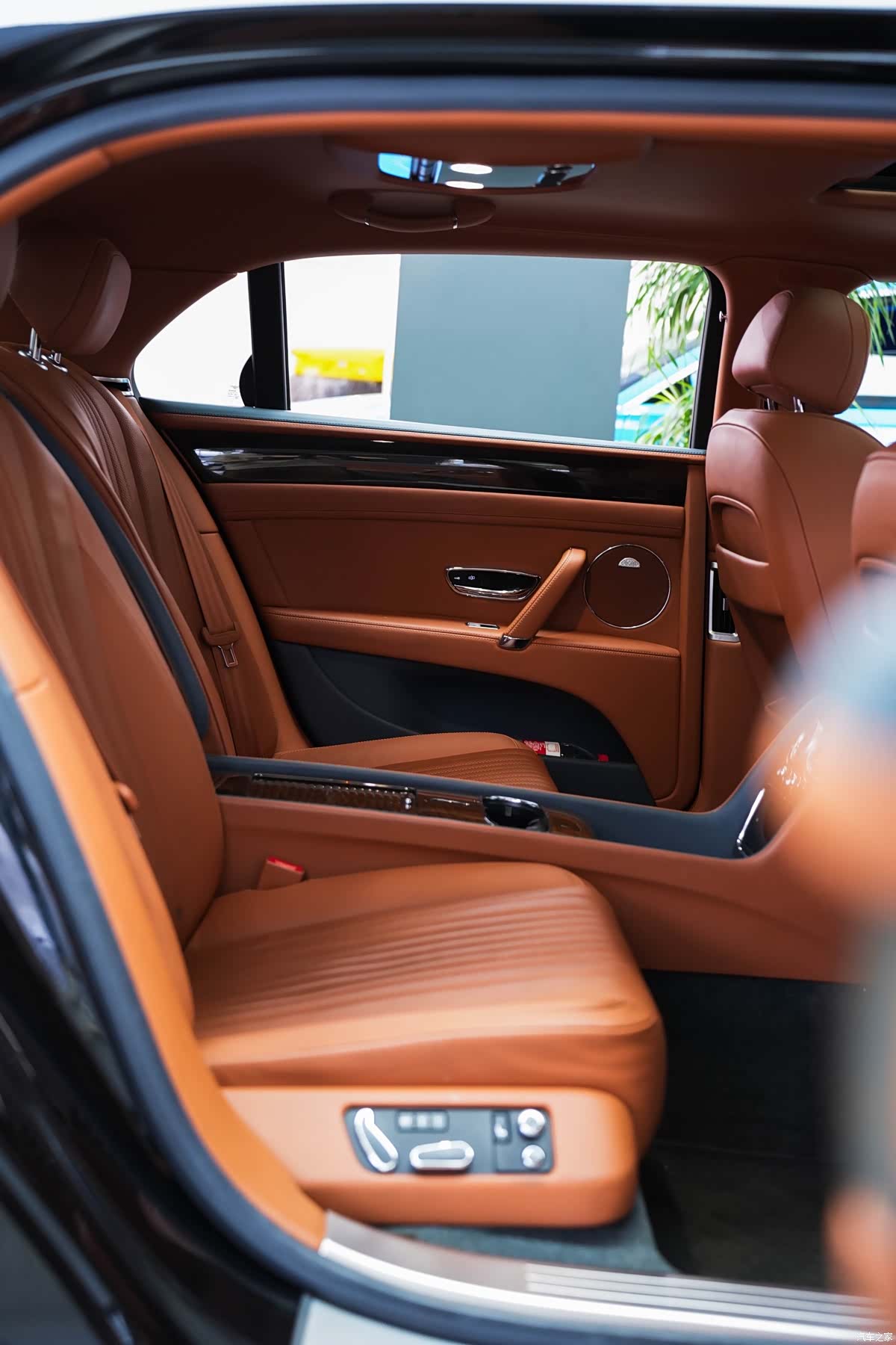 Bentley Flying Spur, 2018 21