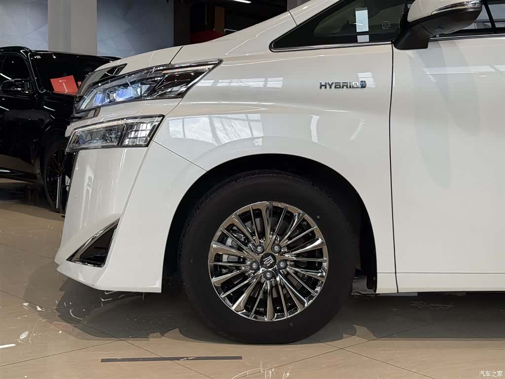 Toyota Vellfire, 2021 все фото