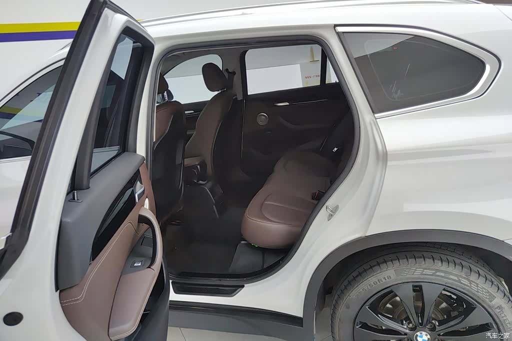 BMW X1, 2021 11