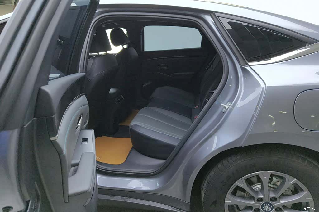 BYD Qin, 2025 11