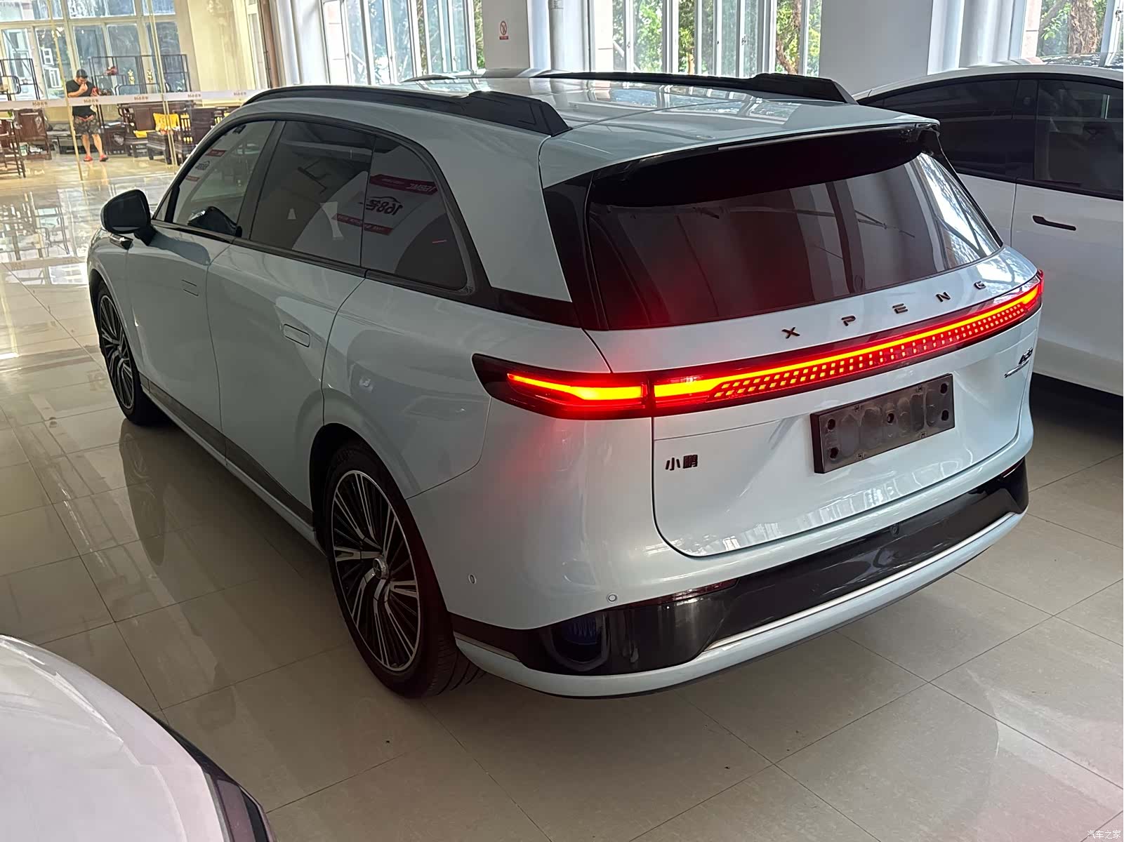 Xpeng G9, 2023 6