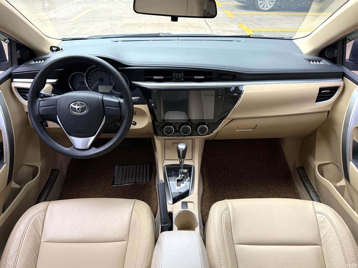 Toyota Corolla, 2015 4