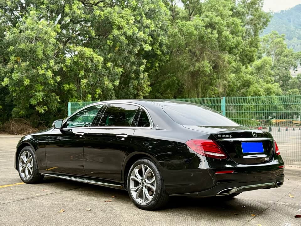 Mercedes-Benz E-class Mercedes-Benz E-class
