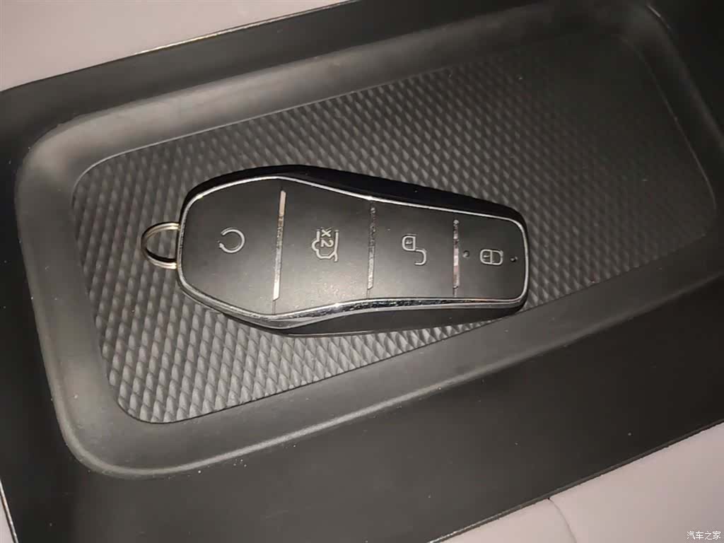BYD Dolphin, 2025 17