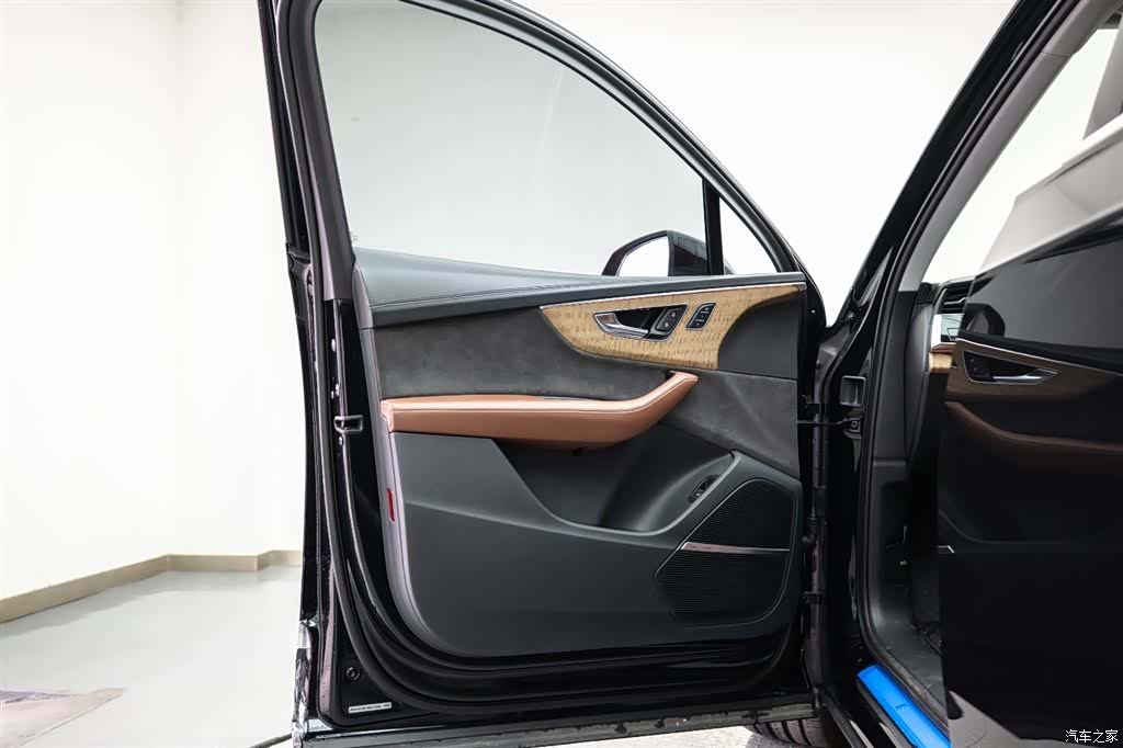 Audi Q7, 2021 9