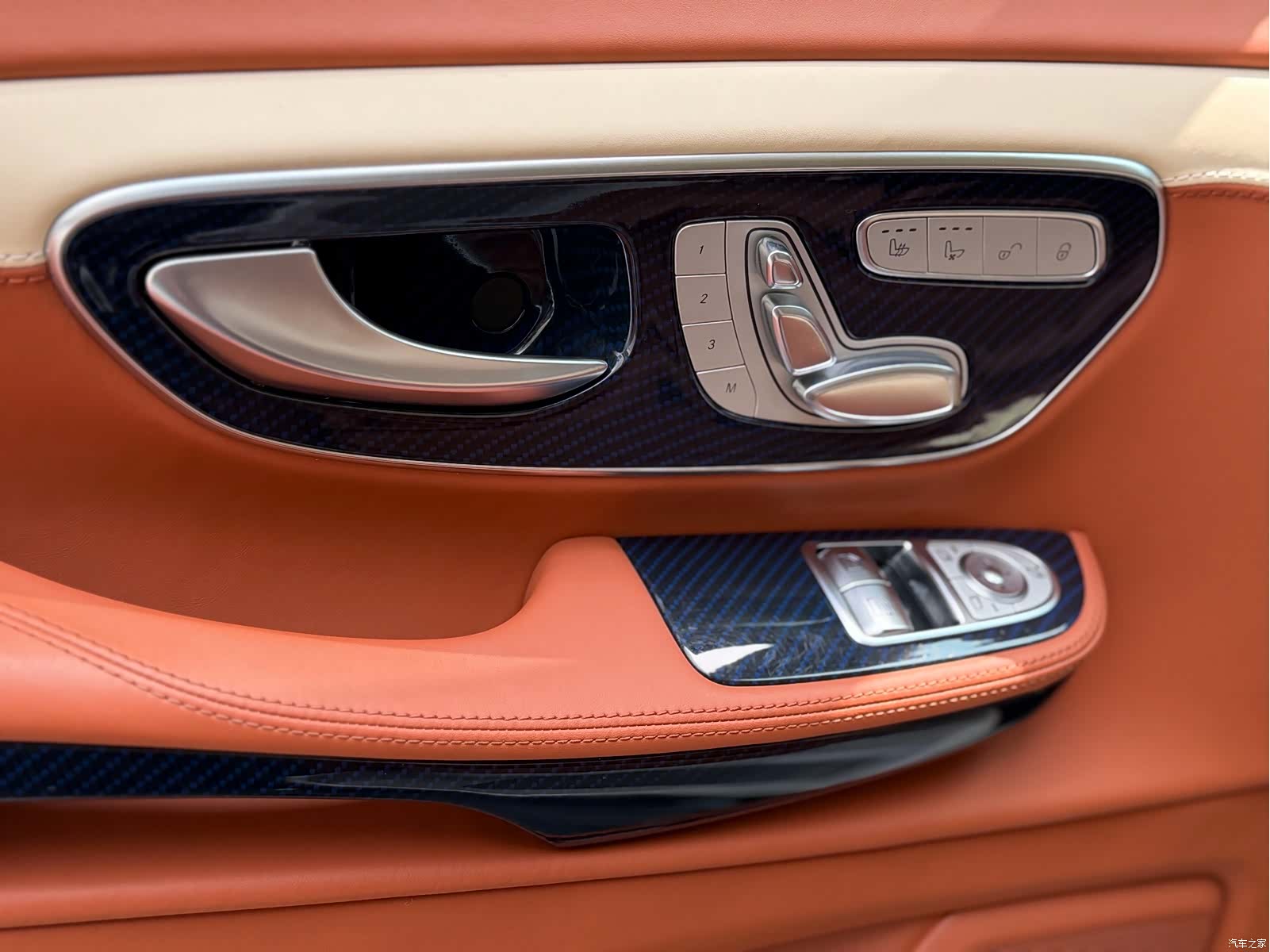 Mercedes-Benz V-Class, 2023 6