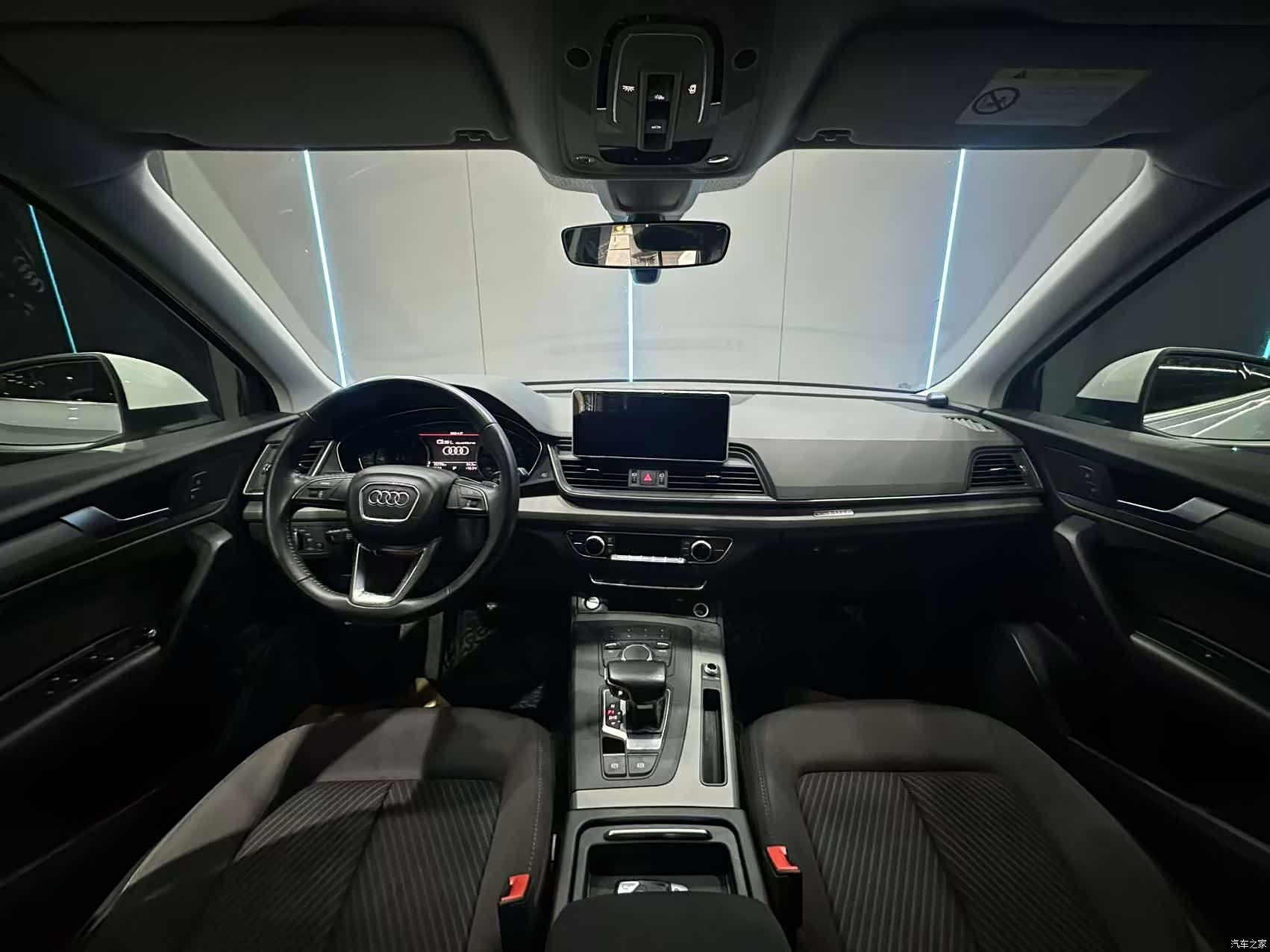 Audi Q5L, 2019 9