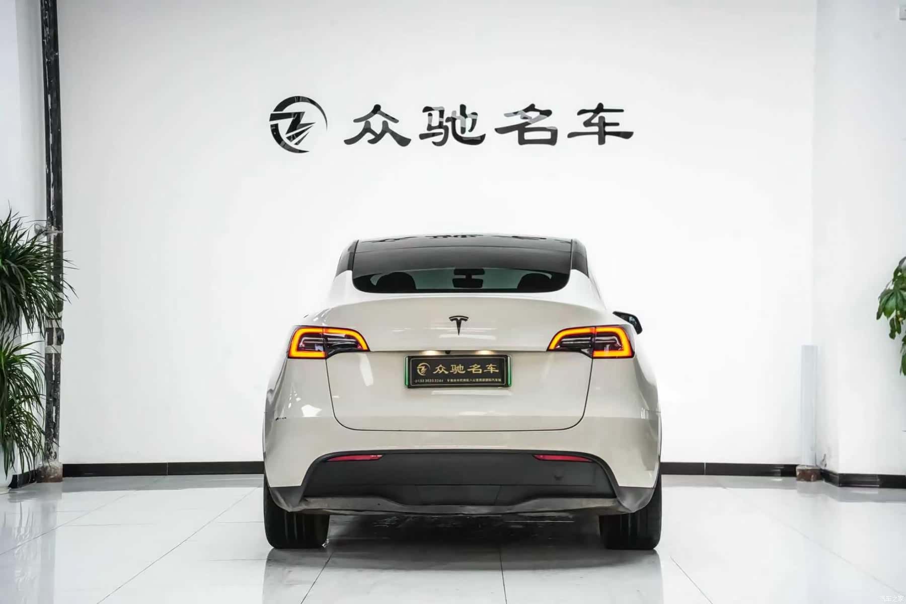 Tesla Model Y, 2022 11