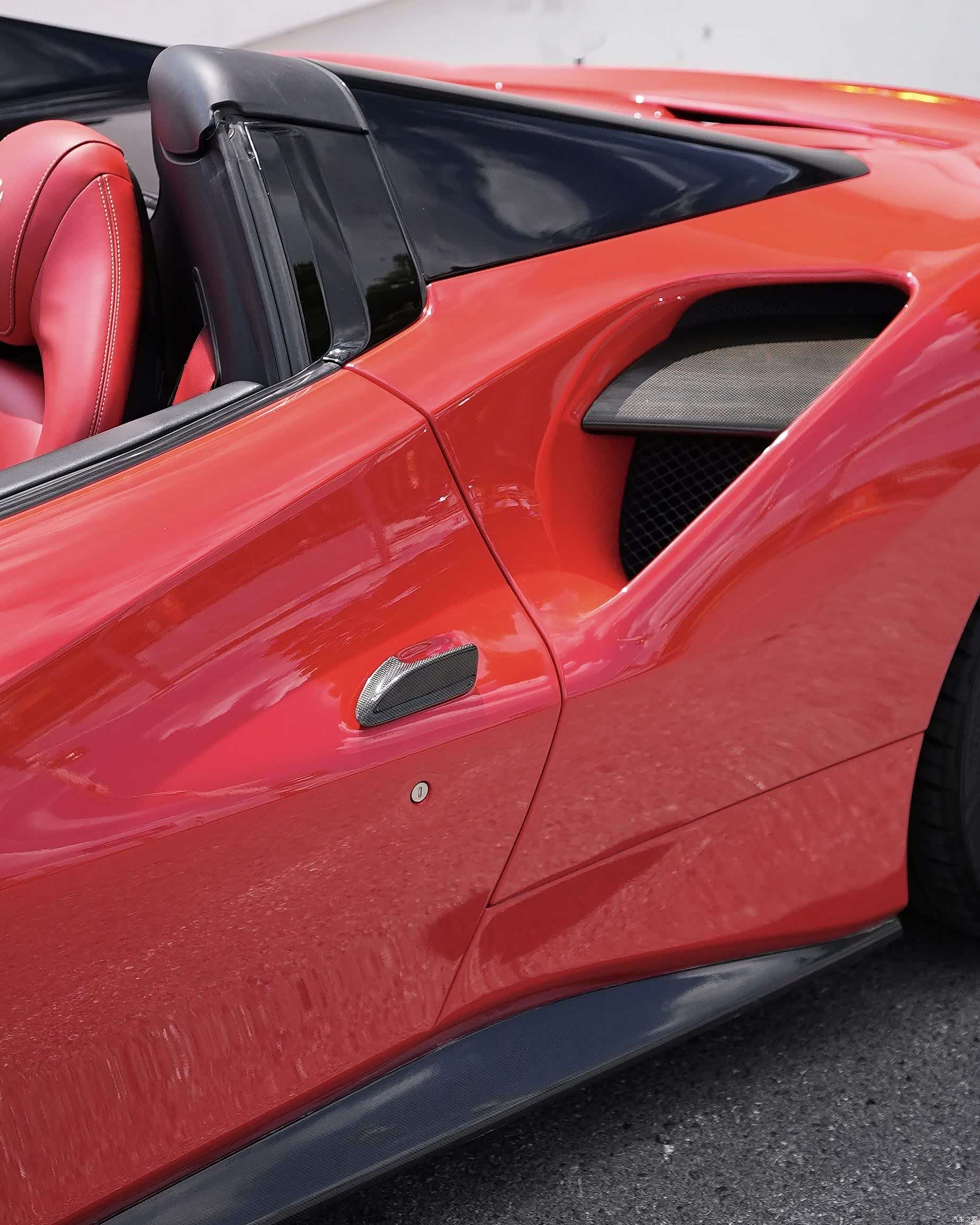 Ferrari 488, 2019 3