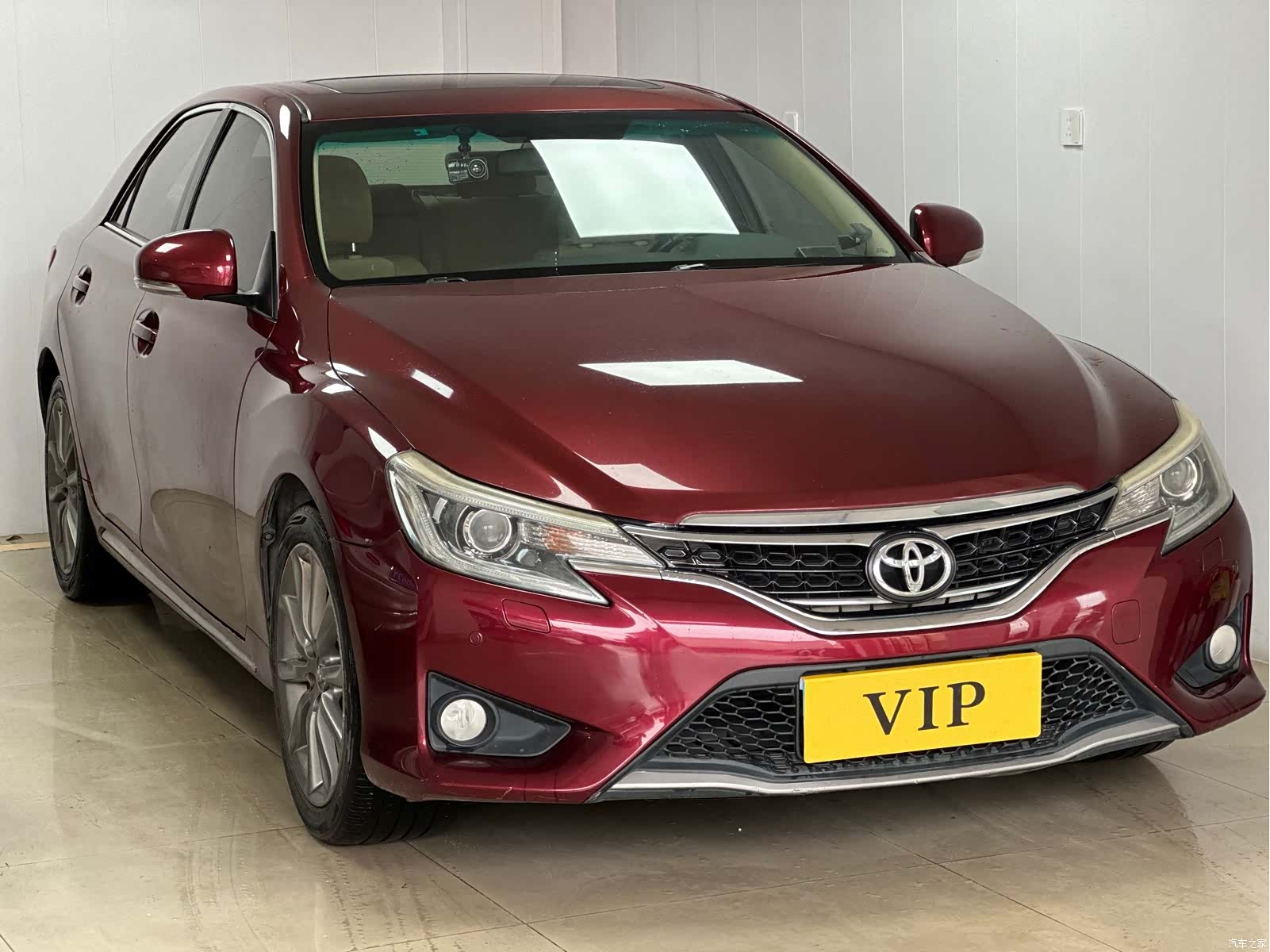 Toyota 2.5V, 2015 1