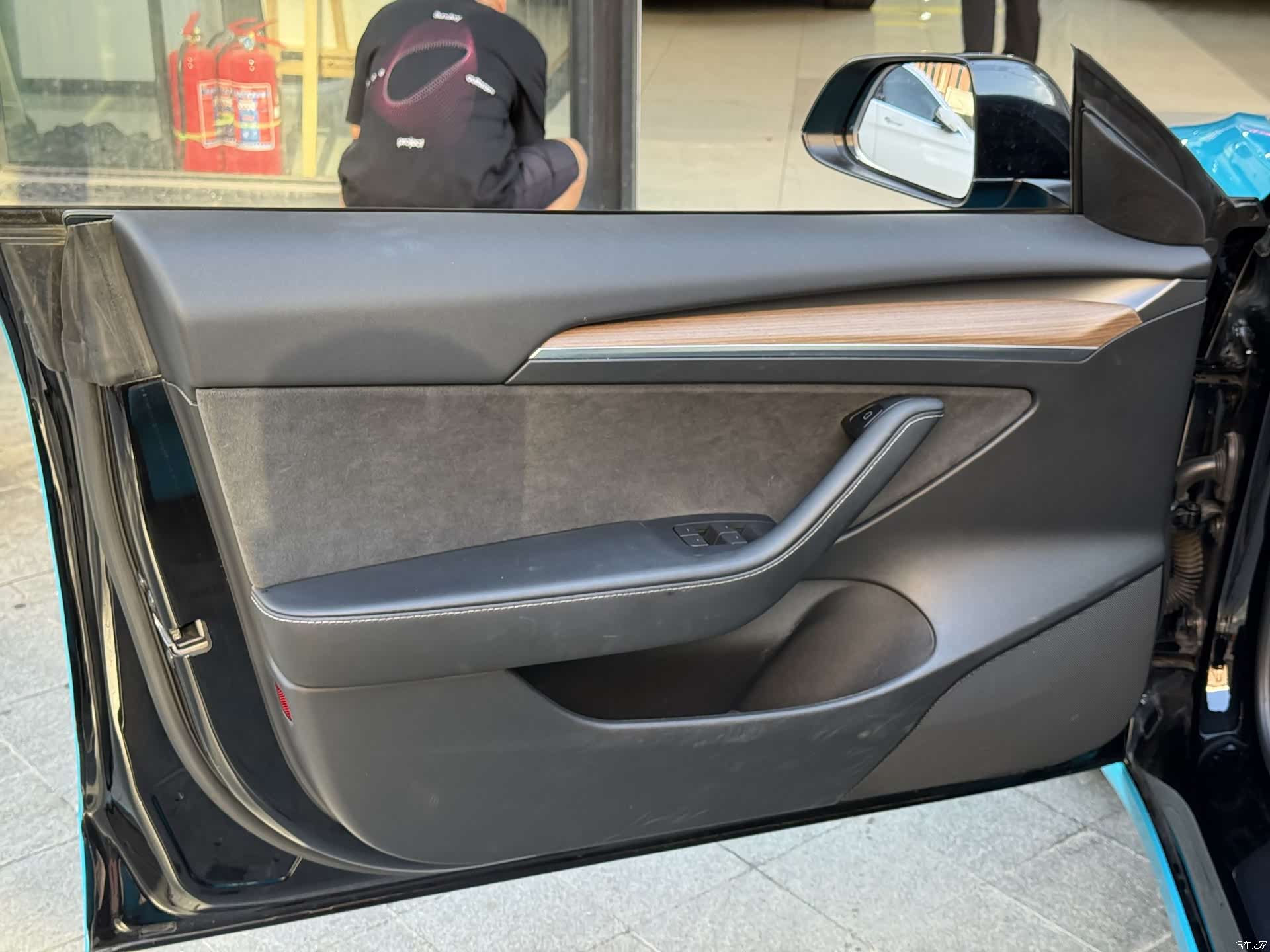 Tesla Model 3, 2023 15