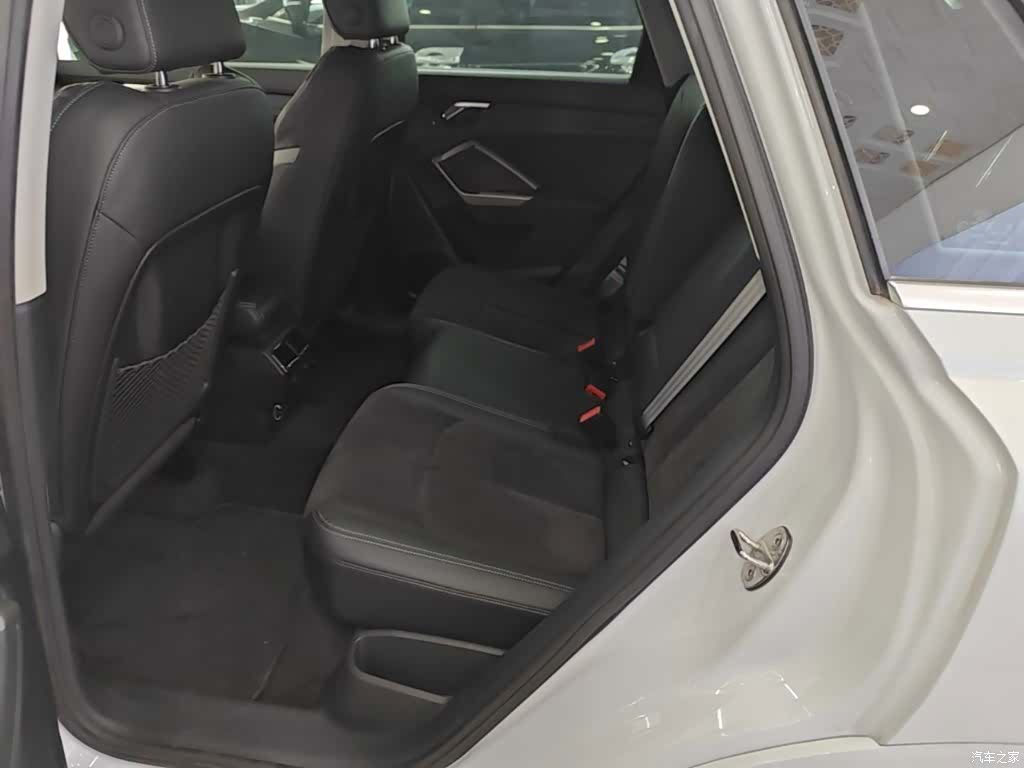 Audi Q3, 2019 13